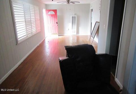 5660 Highland Dr, Jackson, MS 39206 photo 9