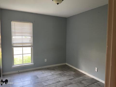 521 Brighton Trl, Florence, MS 39073 photo 6