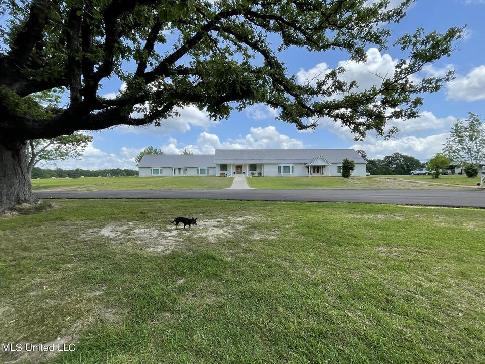 418 Myrick Strengthford Rd, Laurel, MS 39443 71 Photos MLS 4017857