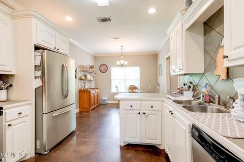 397 SE 12th Ave, Magee, MS 39111 photo 9
