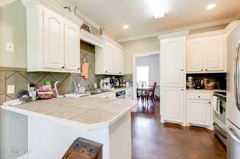 397 SE 12th Ave, Magee, MS 39111 photo 8