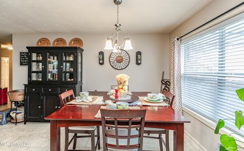 164 Blackstone Cir, Brandon, MS 39047 photo 8