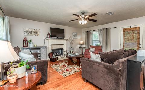 164 Blackstone Cir, Brandon, MS 39047 photo 6
