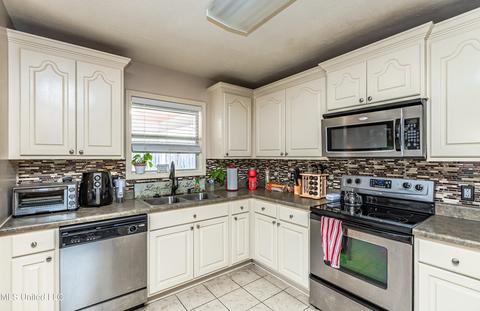 164 Blackstone Cir, Brandon, MS 39047 photo 10