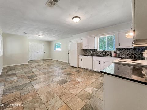 511 SE 7th Ave, Magee, MS 39111 photo 4