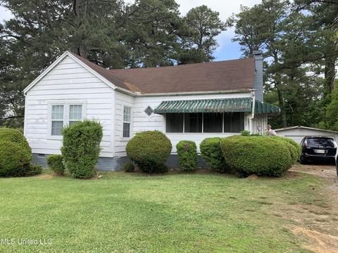 1158 Raymond Rd, Jackson, MS 39204 photo 1