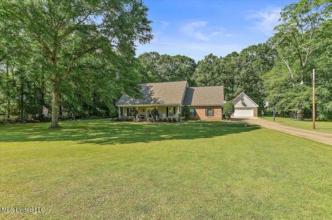 4507 Pine Lake Dr, Terry, MS 39170 photo 2