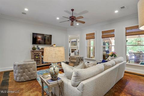 919 NW Lake Cir, Magee, MS 39111 photo 9