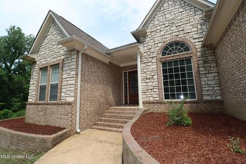 231 Summer Oak Dr, Lamar, MS 38642 photo 2