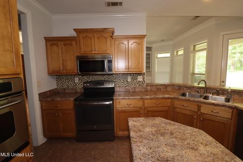 231 Summer Oak Dr, Lamar, MS 38642 photo 12