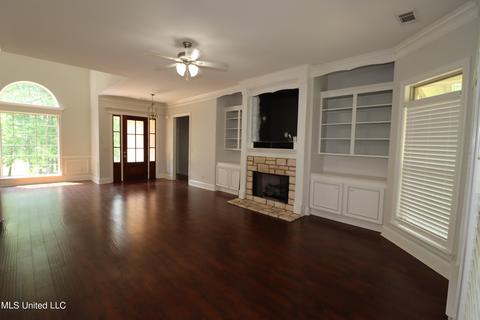 231 Summer Oak Dr, Lamar, MS 38642 photo 4