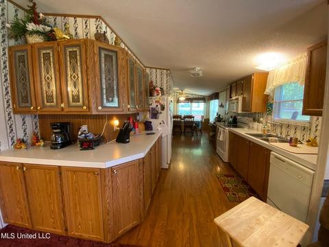 110 Burton Dr, Florence, MS 39073 photo 20