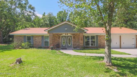 8701 Ricky Dr, Moss Point, MS 39562 photo 1