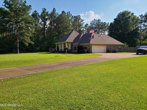 130 Maxwell Cv, Terry, MS 39170 photo 4