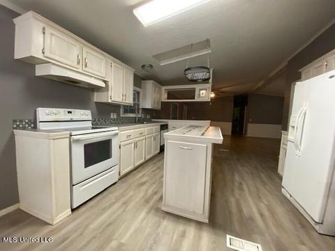 138 Collier Ln, Florence, MS 39073 photo 10
