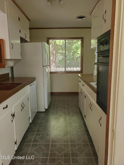 5128 Ridgewood Rd, Jackson, MS 39211 photo 5