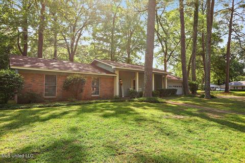836 Timberlain Dr, Jackson, MS 39211 photo 8