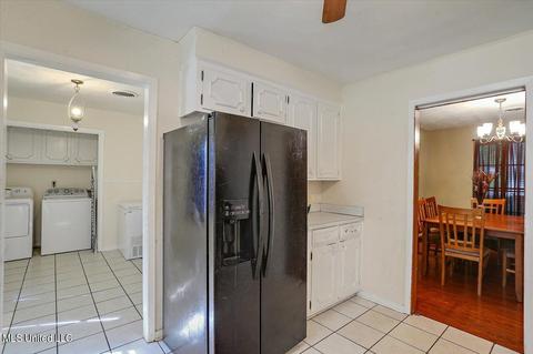 836 Timberlain Dr, Jackson, MS 39211 photo 14