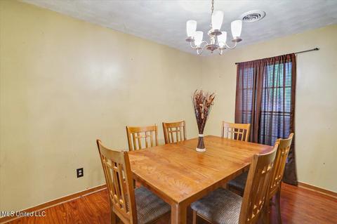836 Timberlain Dr, Jackson, MS 39211 photo 9