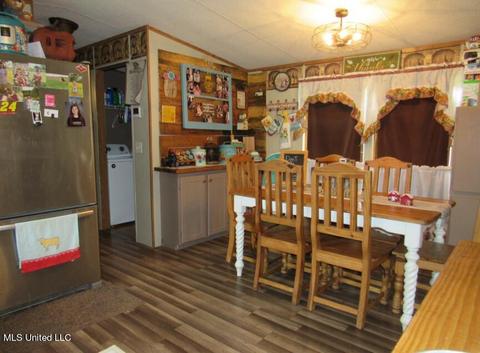 369 S Ricks Rd, Coldwater, MS 38618 photo 4