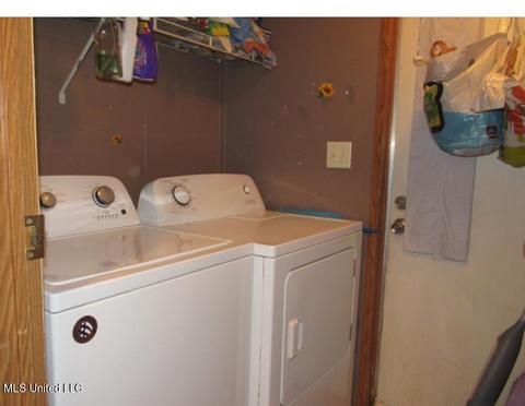 369 S Ricks Rd, Coldwater, MS 38618 photo 6