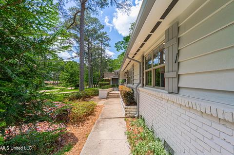 1426 Robert Dr, Jackson, MS 39211 photo 7