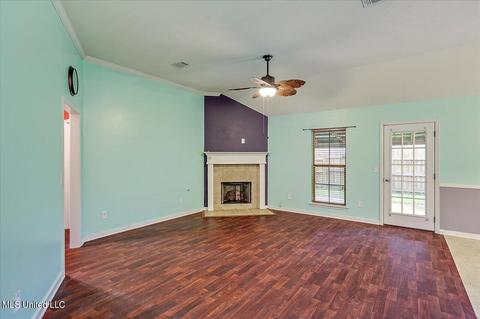 126 Garrett Dr, Terry, MS 39170 photo 5