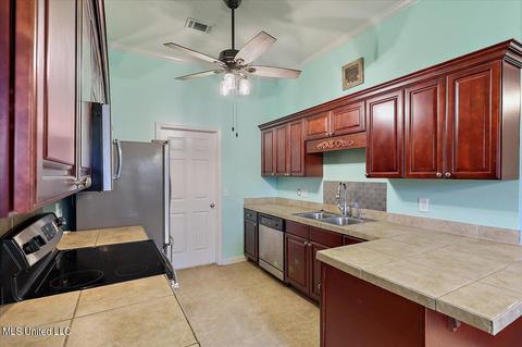 126 Garrett Dr, Terry, MS 39170 photo 10