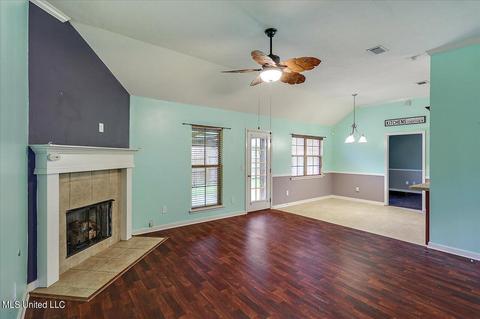 126 Garrett Dr, Terry, MS 39170 photo 6