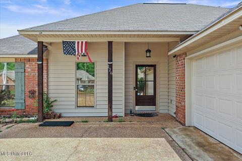 126 Garrett Dr, Terry, MS 39170 photo 3