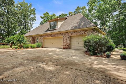 121 Windsor Blvd, Brandon, MS 39042 photo 9