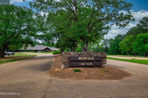 562 S Deerfield Dr, Canton, MS 39046 photo 23
