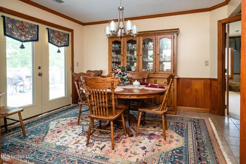 562 S Deerfield Dr, Canton, MS 39046 photo 5