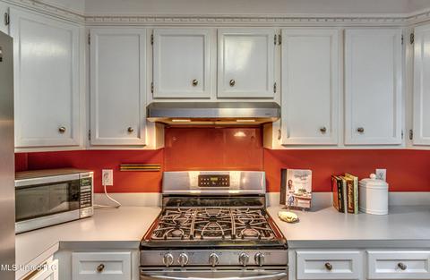 305 Colonial Dr, Madison, MS 39110 photo 14