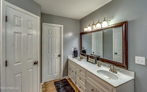 305 Colonial Dr, Madison, MS 39110 photo 31