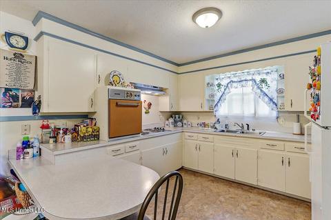 1616 Maria Dr, Jackson, MS 39204 photo 9