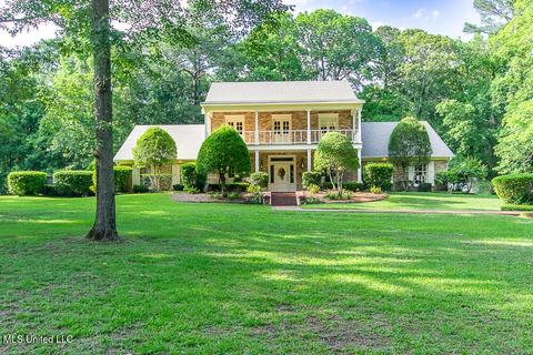 128 Beechtree Ln, Florence, MS 39073 photo 4