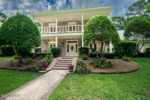 128 Beechtree Ln, Florence, MS 39073 photo 1