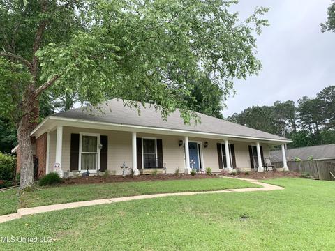 611 Tenby Ct, Brandon, MS 39047 photo 2