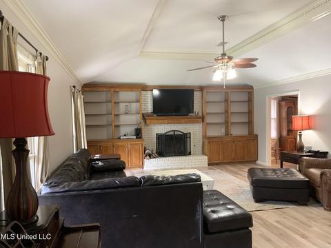 611 Tenby Ct, Brandon, MS 39047 photo 4