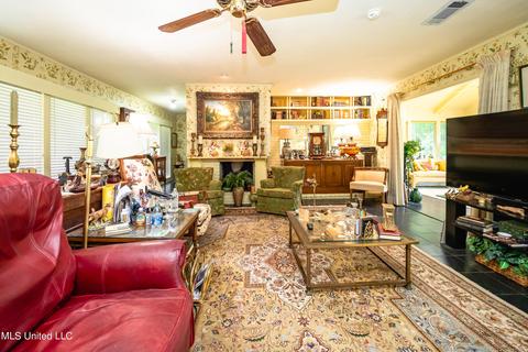 708 Dunton Rd, Clinton, MS 39056 photo 10