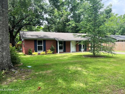 3307 Catherine St, Moss Point, MS 39563 photo 1