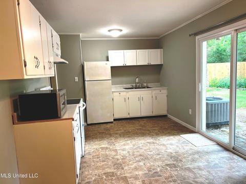 3307 Catherine St, Moss Point, MS 39563 photo 7