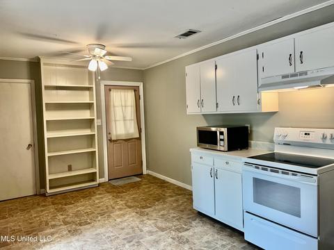 3307 Catherine St, Moss Point, MS 39563 photo 8