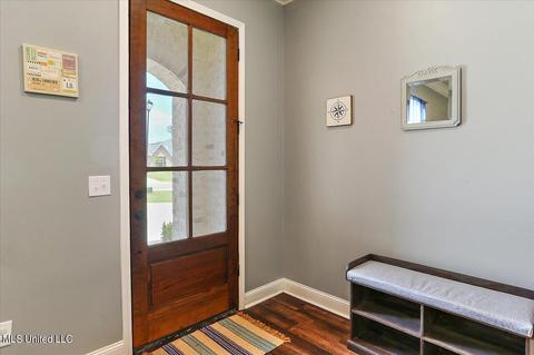 1029 Silver Cir, Pearl, MS 39208 photo 3