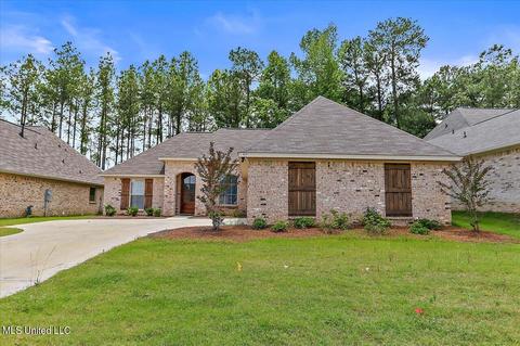 1029 Silver Cir, Pearl, MS 39208 photo 2