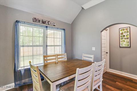 1029 Silver Cir, Pearl, MS 39208 photo 12