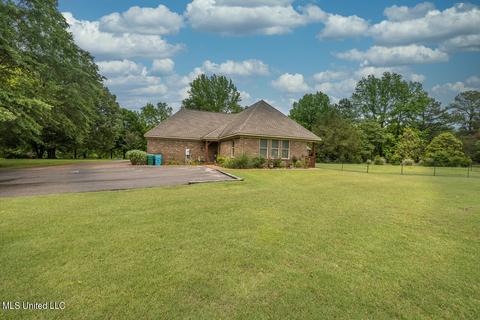 4721 Church Rd, Nesbit, MS 38651 photo 11
