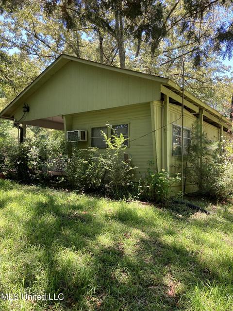 1047 Lyles Ln, Raymond, MS 39154 photo 4