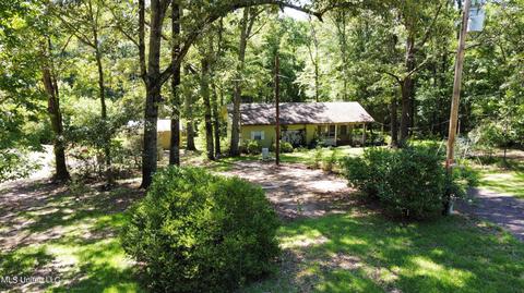 1047 Lyles Ln, Raymond, MS 39154 photo 2
